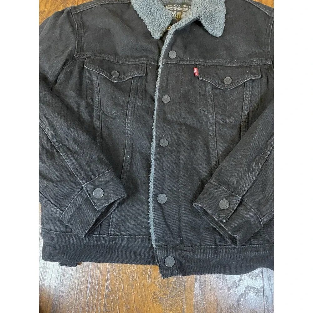 Levis Mens Sherpa Trucker Jacket Black Denim Grey Faux Fur Lining Small